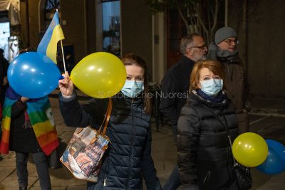 Nuoro. Marcia per la pace in Ucraina (foto S.Novellu)
