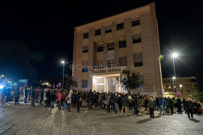 Nuoro. Marcia per la pace in Ucraina (foto S.Novellu)