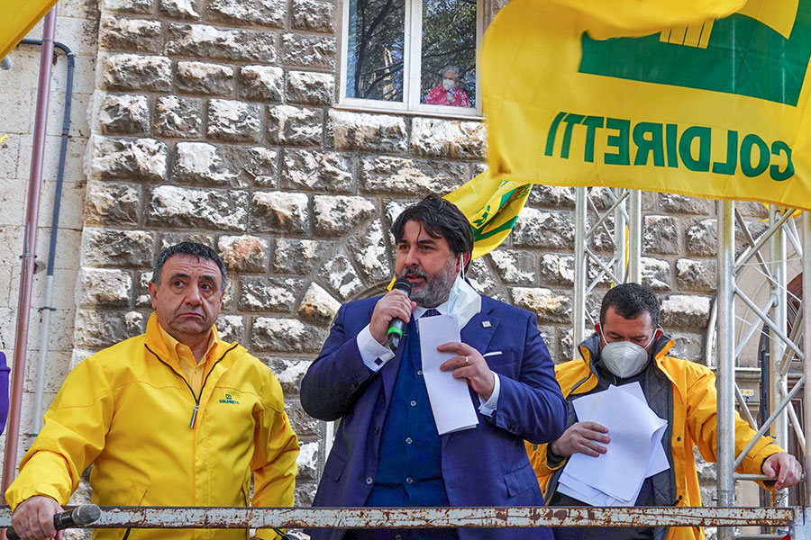 Solinas alla manifestazione di Coldiretti: “La Regione non può non essere vicina a allevatori, agricoltori e produttori”