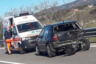 La VW Golf dopo l'incidente
