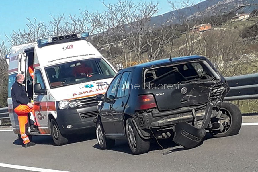 Nuoro. Tamponamento sulla 389: tre feriti di cui una in codice rosso al San Francesco