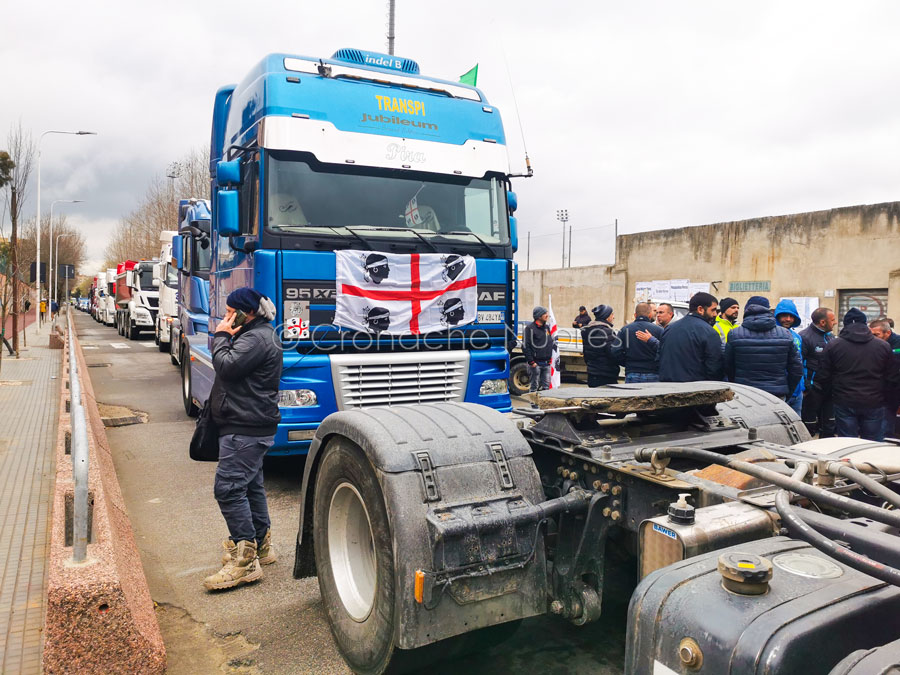 Nuoro.  Solidarietà del sindaco Soddu agli autotrasportatori