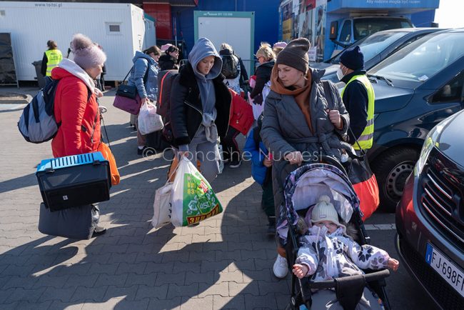 Przemsil (Polonia), una parte delle profughe ucraine dirette in Sardegna (foto S.Novellu)