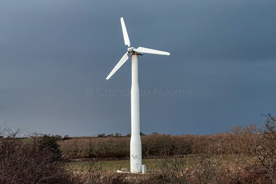 La buona  notizia. La  moratoria sulle rinnovabili è legge: approvata la Salva Sardegna