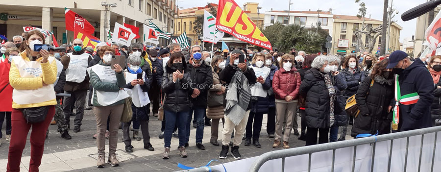 Oristano. Manifestazione in difesa della Sanità pubblica: nasce il coordinamento delle associazioni e comitati