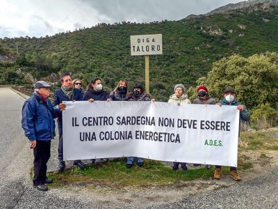 Il presidio sull'energia alla diga del Taloro