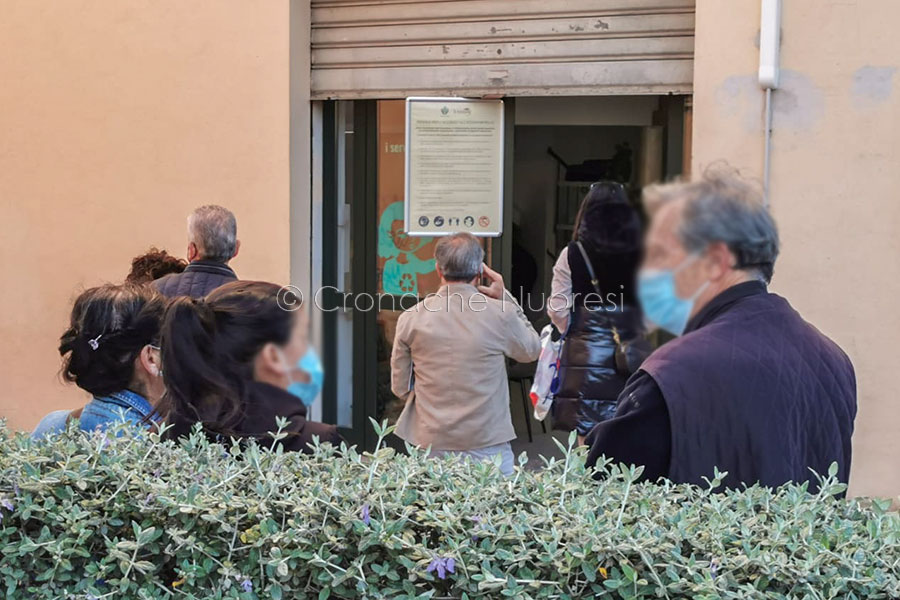 Nuoro. I nuovi sacchetti della differenziata saranno distribuiti anche porta a porta