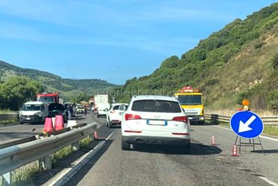 La scena dell'incidente sulla SS 131 DCN