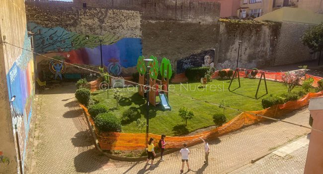 Nuoro, un parco di Santu Predu ripulito dalle erbacce