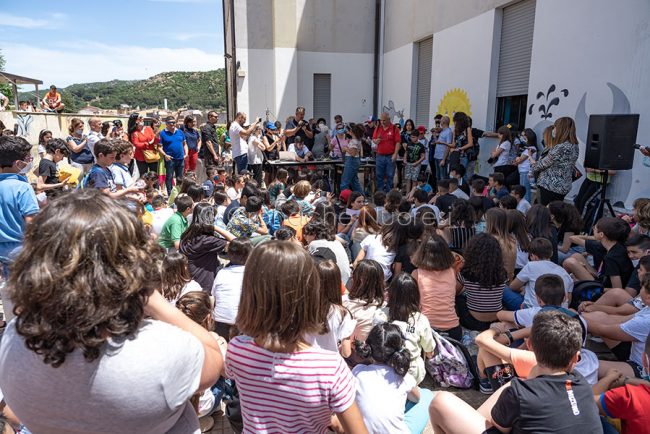 Conversazione tra gli studenti nuoresi e Samanta Cristoforetti (foto S.Novellu)