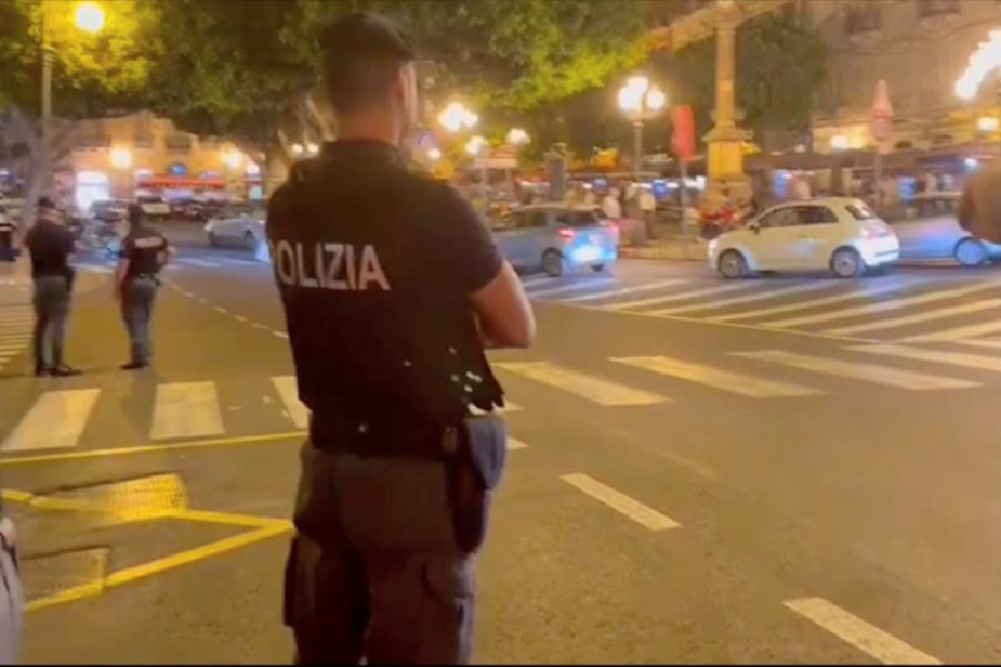 Ragazzino pestato in pieno centro a Cagliari: scatta la denuncia per la baby gang