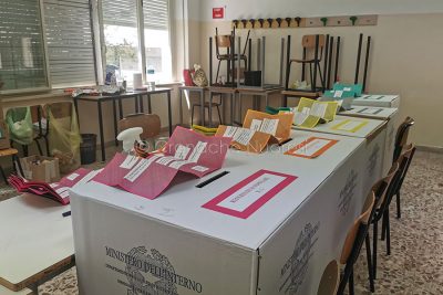 Nuoro, seggio per il Referendum giustizia (foto S.Meloni)