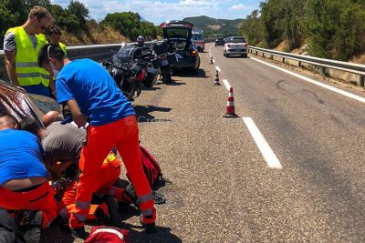 I soccorritori 118 sul luogo dell'incidente