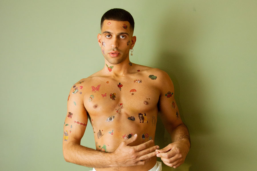 Salta l’esibizione di Mahmood a Iglesias: un problema alle corde vocali lo mette a riposo forzato