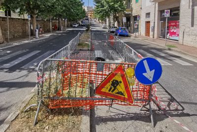 Nuoro, la voragine aperta in via Manzoni (foto S.Novellu)
