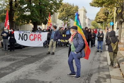 Manifestazione per la chiusura dei CPR