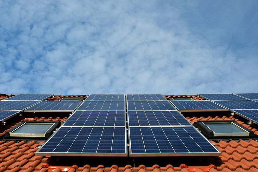 11.573 impianti fotovoltaici in Sardegna: un record che alimenta l’economia e l’occupazione