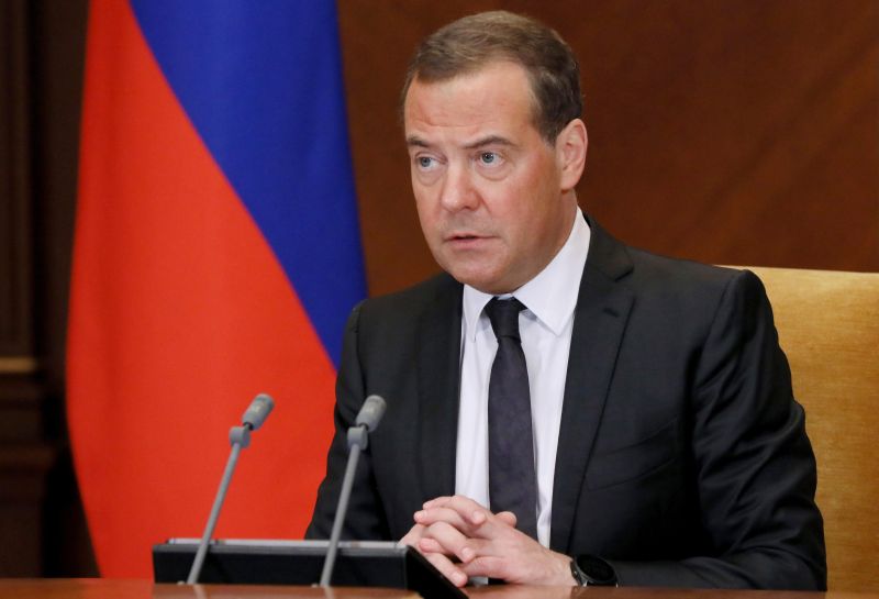 Medvedev: “La Russia ha il diritto di usare le armi nucleari se necessario”