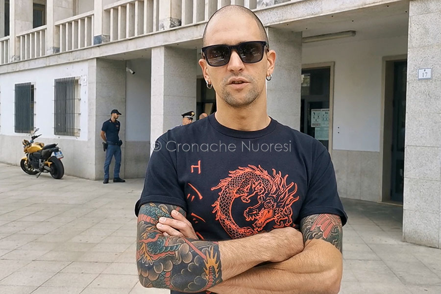 Nuoro. Processo al rapper Bakis Beks: il poliziotto sentito come testimone conferma le accuse