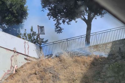 Nuoro, principio di incendio in viale Costituzione
