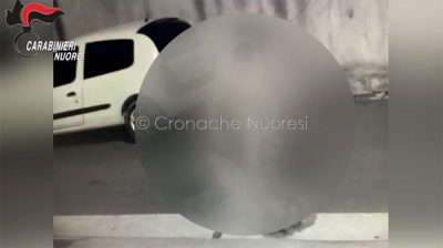 Un momento dell'aggressione al giovane rumeno