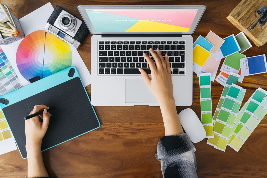 A Nuoro formazione gratuita per gli under 35: trucco, servizio in sala, grafica pubblicitaria e receptionist