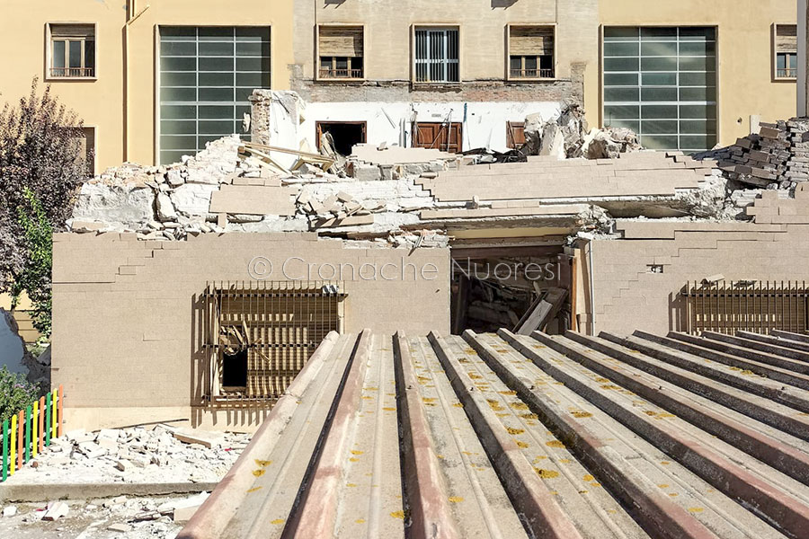 Crollo all’Università di Cagliari: tra i 4 indagati il rettore Mola