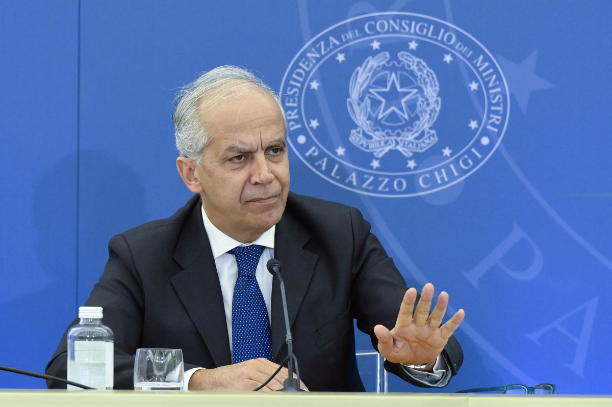 Immigrazione, Piantedosi “Ci faremo carico solo di esigenze umanitarie”