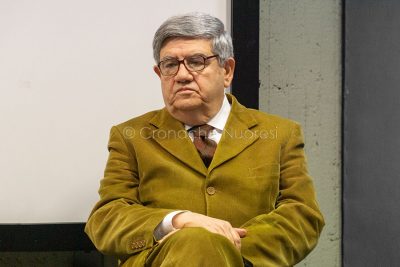 Il prof. Annico Pau (foto S.Novellu)