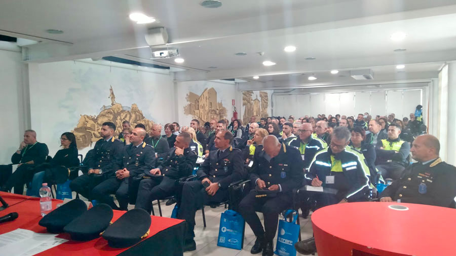 A Nuoro oltre 130 agenti della Polizia Locale per assistere a un importante convegno