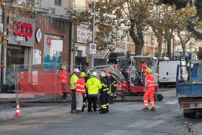 Nuoro, perdita di gas in via La Marmora (foto S.Novellu)