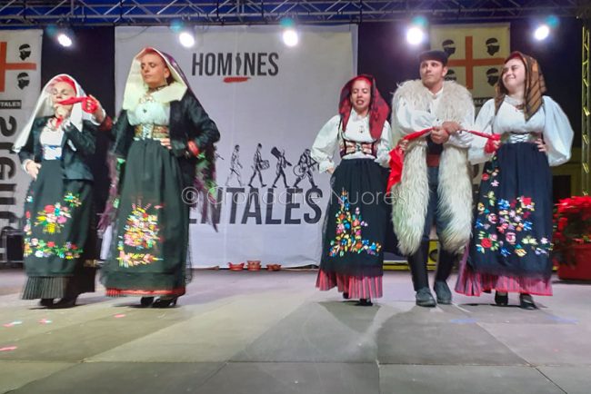 Tempus de Nadale - serata folk (foto F.Nieddu)