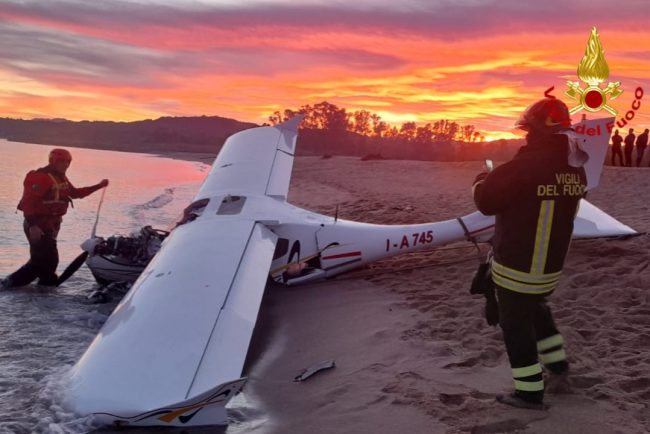Tortoli'. L'ultraleggero dopo l'incidente