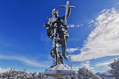 Il Redentore sotto la neve (foto S.Novellu)