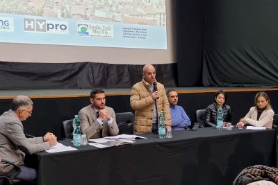 L'assemblea pubblica a Bitti