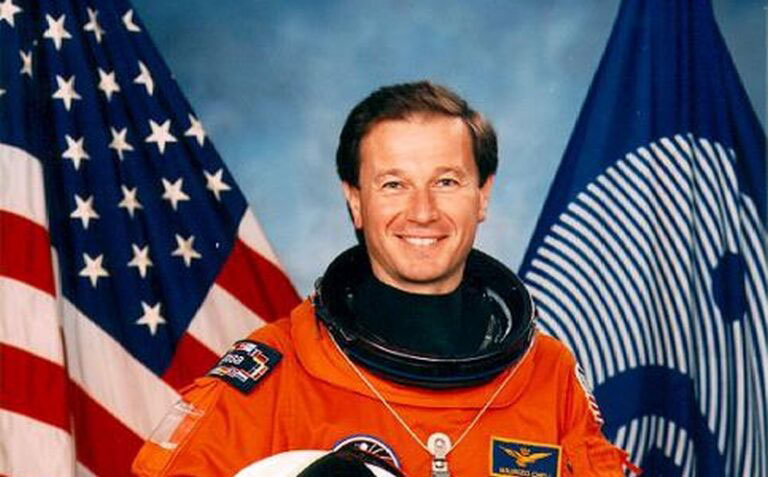 La fragilità della terra vista dallo spazio, l’astronauta Cheli partecipa al progetto BG4SDGs di Banca Generali