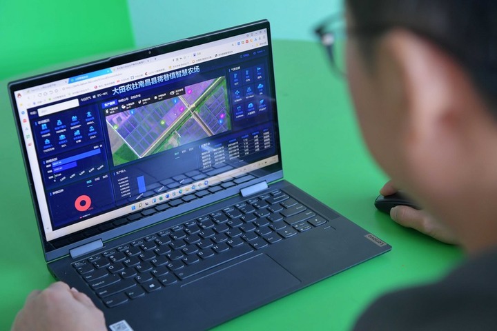 Cina: vendite su piattaforma contro povertà raggiungono 40 mld yuan