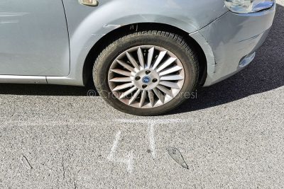 I rilevi sull'auto investitrice (foto S.Novellu)