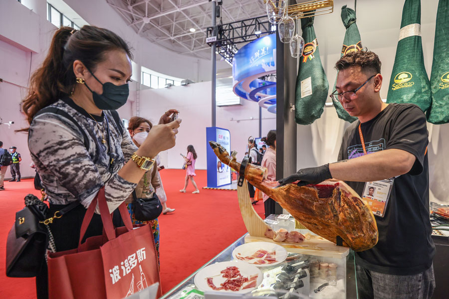 Cina: esposizione dei prodotti alla Int’l Consumer Products Expo