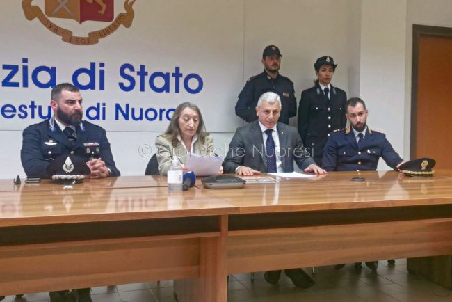 La conferenza stampa in questura (foto S.Meloni)