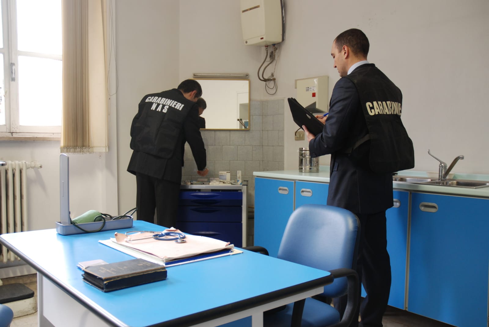 Casa di riposo umida e senza documenti: scatta il blitz dei Nas