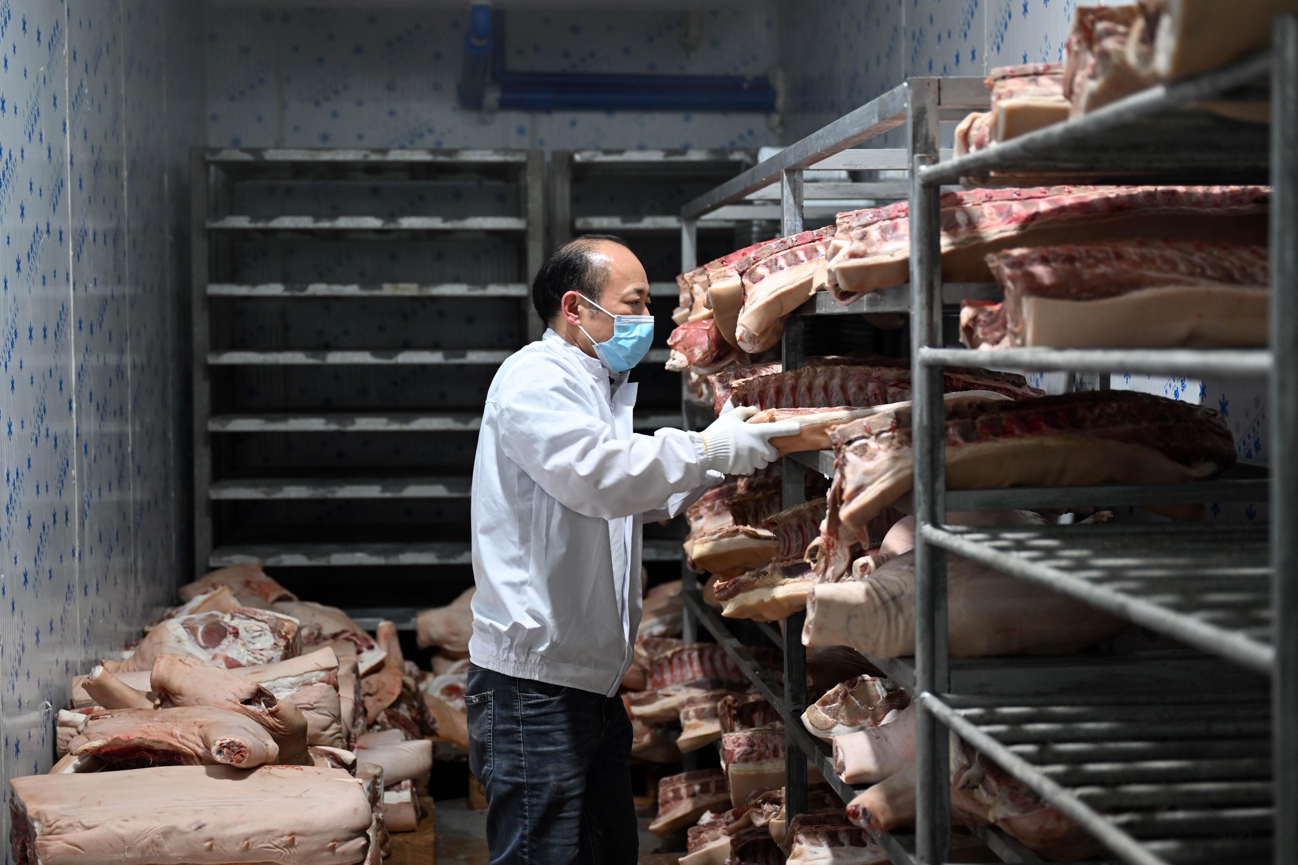 Cina: rifornirà riserve di carne suina per stabilizzare il mercato