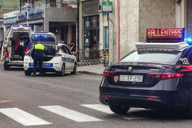 Polizia Locale e 118 in via Martiri della Liberta'