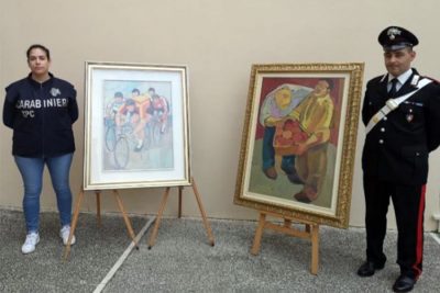 Due opere a Olio recuperate dai Carabinieri nel 2022
