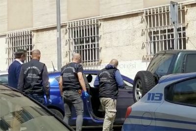 I rilievi della Polizia Scientifica (foto S.Meloni)