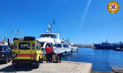 I soccorritori al porto di Cala Gonone