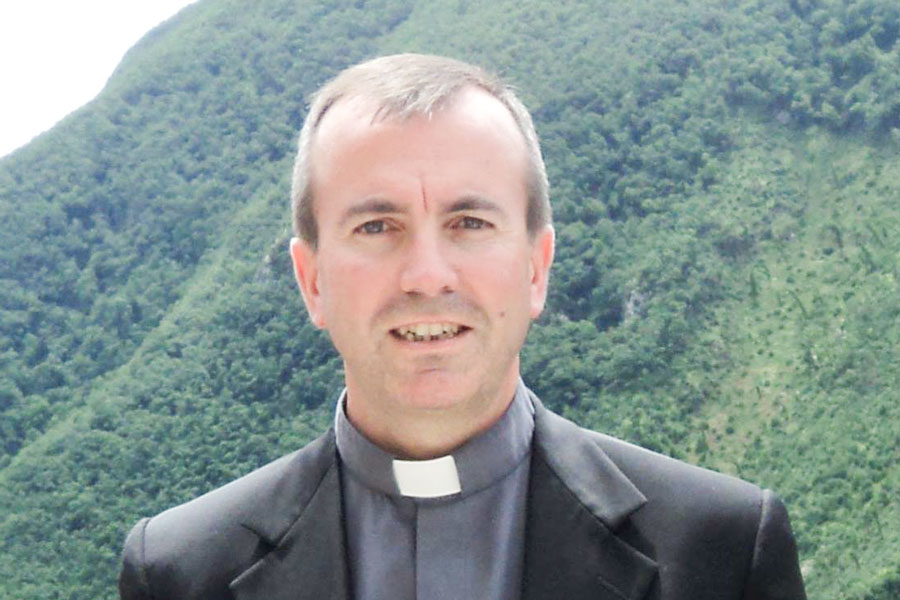 Il coraggio di padre Paolo Contini abusato: “La pedofilia non è un peccato ma un reato da denunciare sempre”