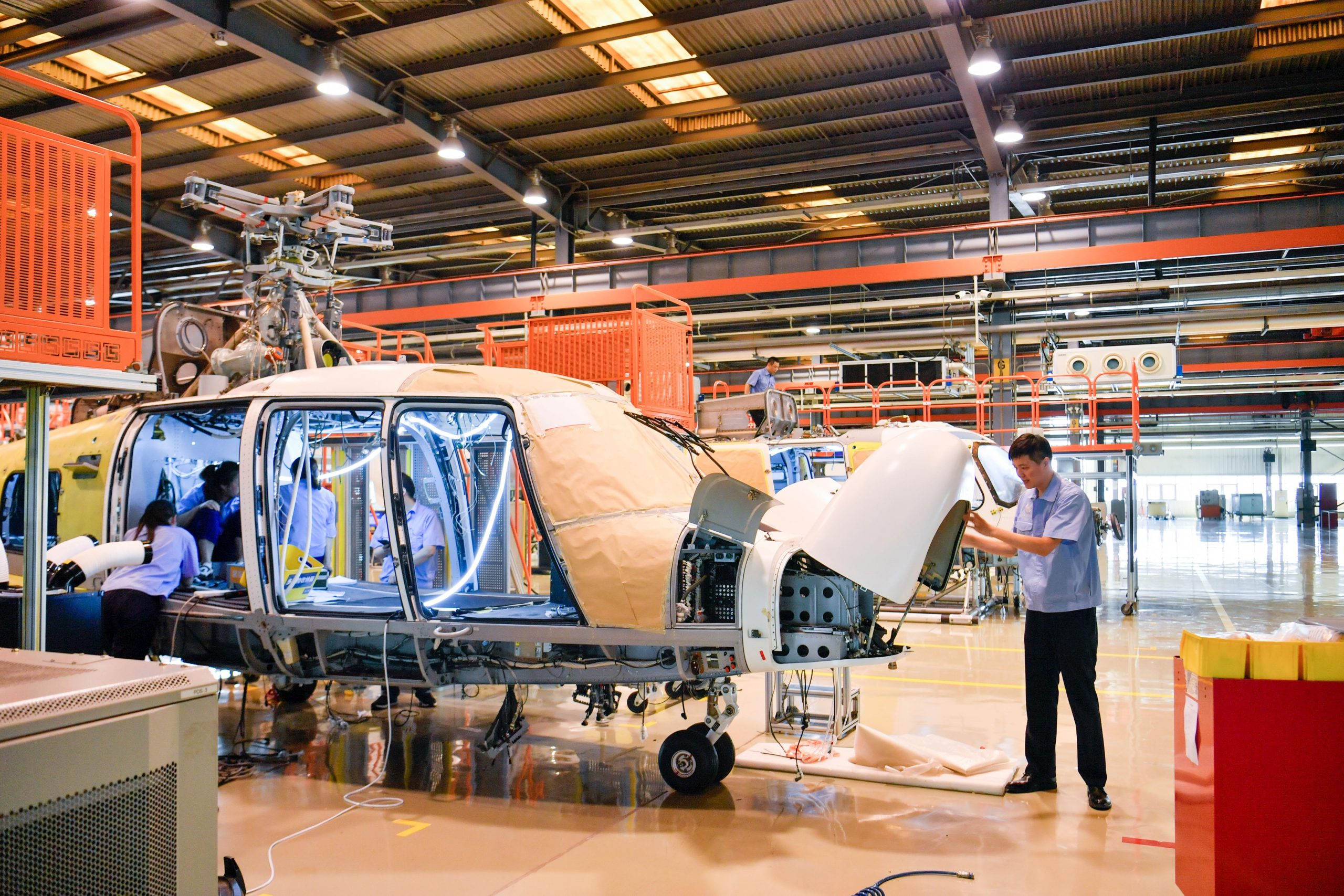 Cina: produzione di elicotteri civili a Tianjin
