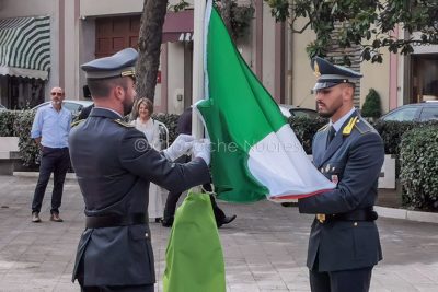 Nuoro, alzabandiera della Guardia di Finanza (foto S.Novellu)