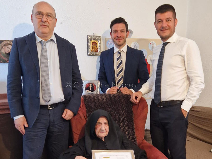 A Orgosolo Poste Italiane omaggia “Tzia Michela” 107 anni il 1 giugno